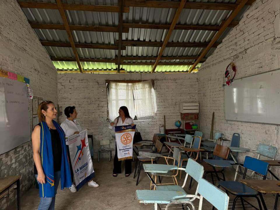 Visita a aula comunitaria